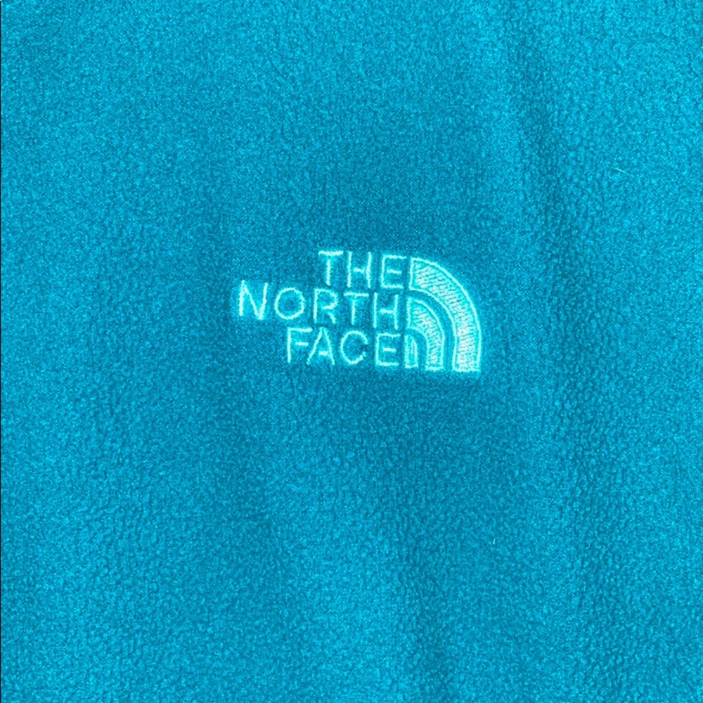 North face - Picture 2 of 5